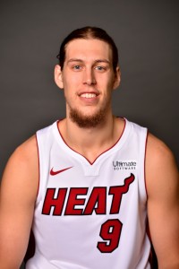 Kelly Olynyk vertical