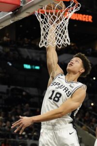 Isaiah Roby Signs With German Team