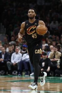 “Growing Sentiment” Mitchell Will Sign Extension With Cavs
