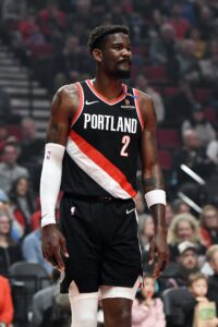 Deandre Ayton To Miss Least Four Weeks With Calf Strain