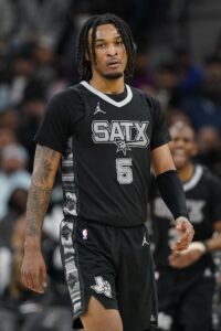 Stephon Castle, Kel’el Ware Named Rookies Of The Month