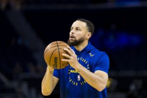 Stephen Curry Exits Thursday Game Due To Pelvic Contusion