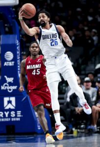 Hornets, Spencer Dinwiddie Agree To One-Year Deal