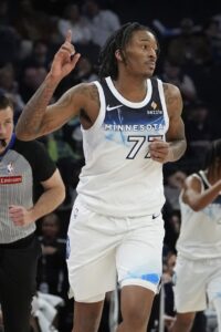 Timberwolves Re-Sign Bones Hyland
