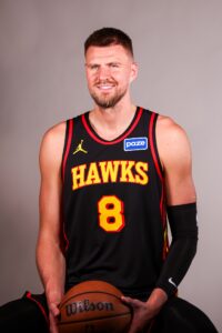 Hawks’ Porzingis: No Rush For Contract Extension